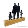 Troféu Silhueta Família Casal, Filha e Filha Bebê
