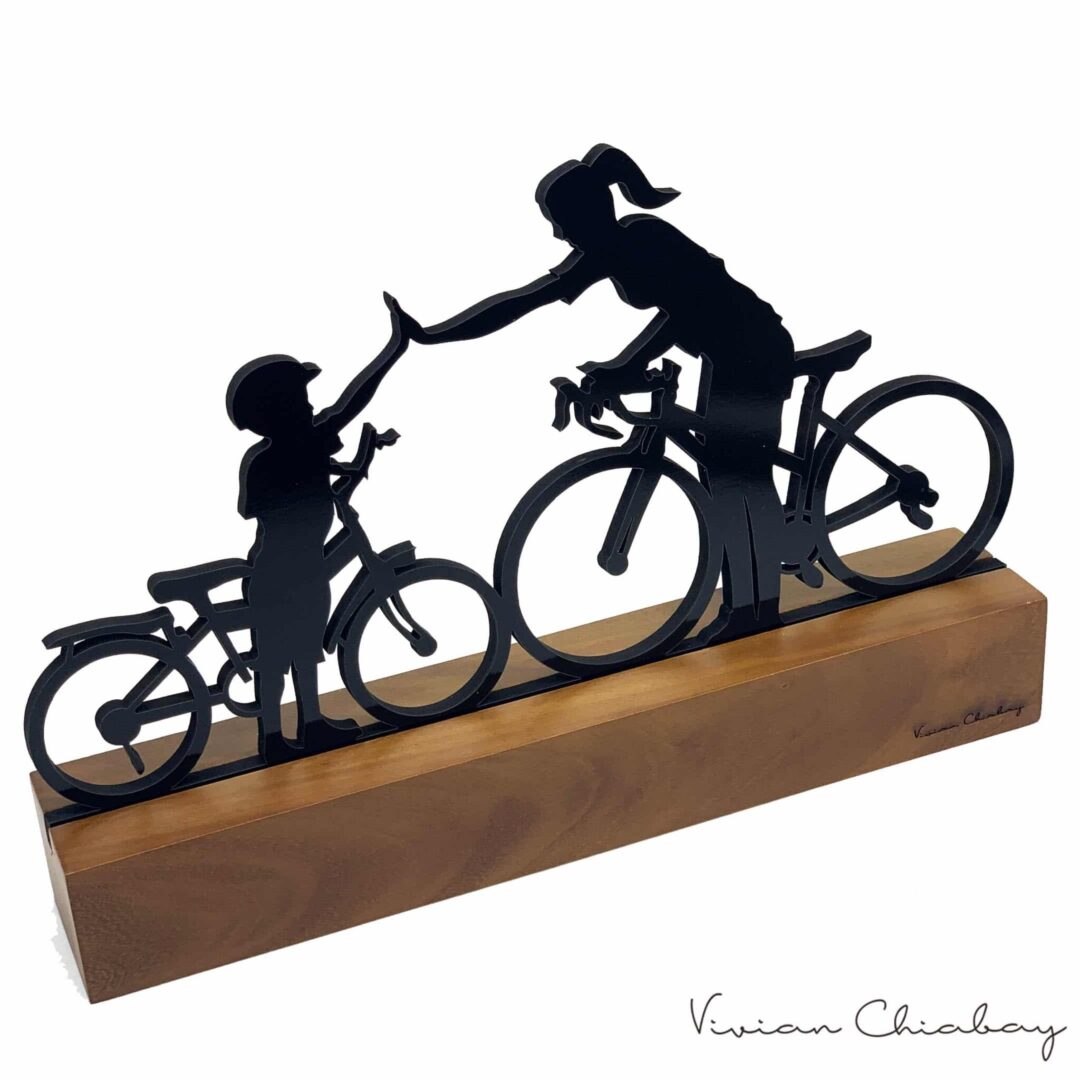 Troféu Silhueta Família Mãe e Filho Ciclistas